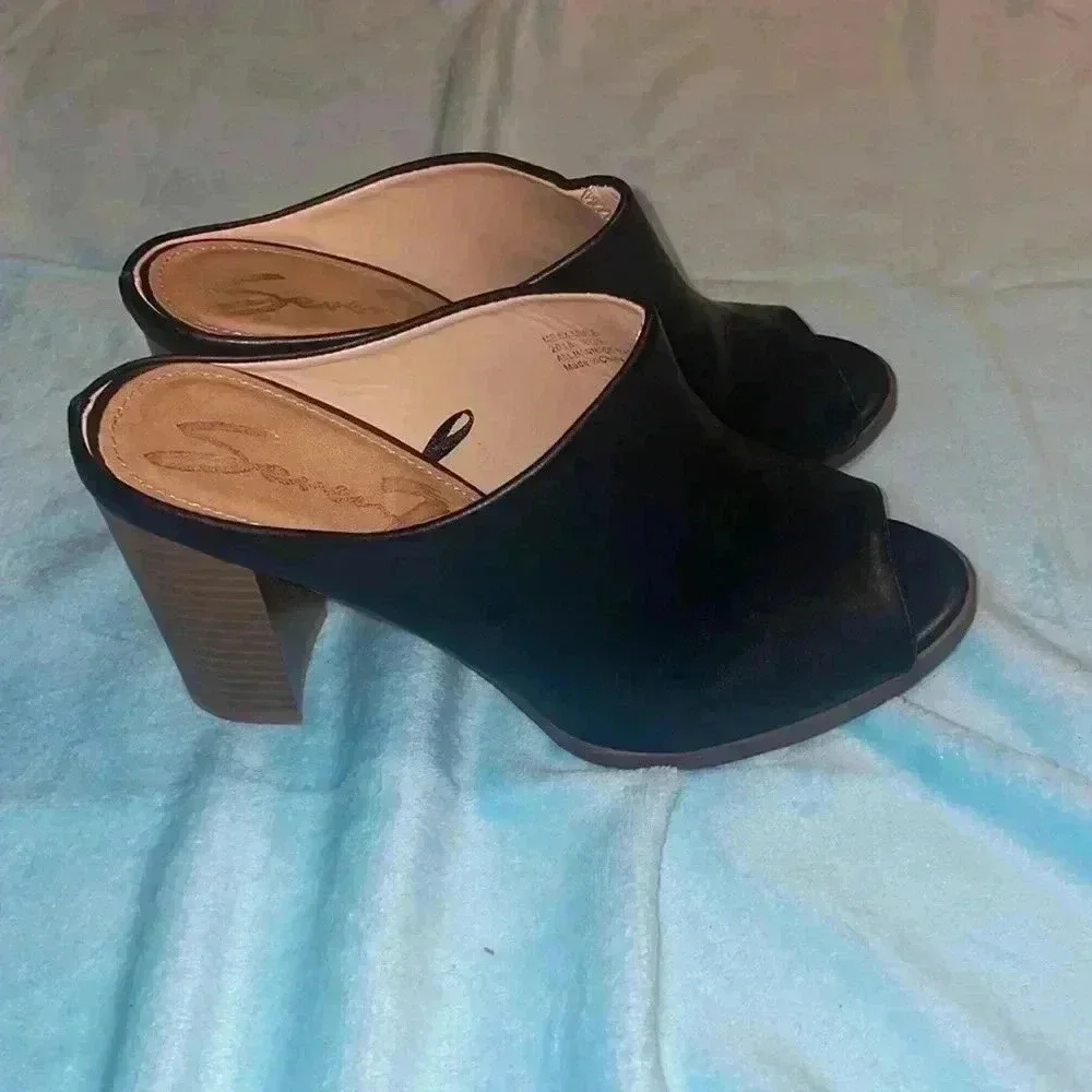 Seven Heels